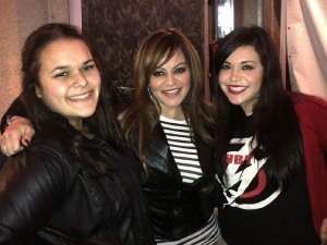 Con mis princesas, describió Jenni Rivera esta foto.