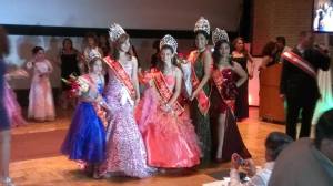 Las ganadoras del concurso Miss Peru PCANJ 2013-2014 posan junto a las reinas salientes.