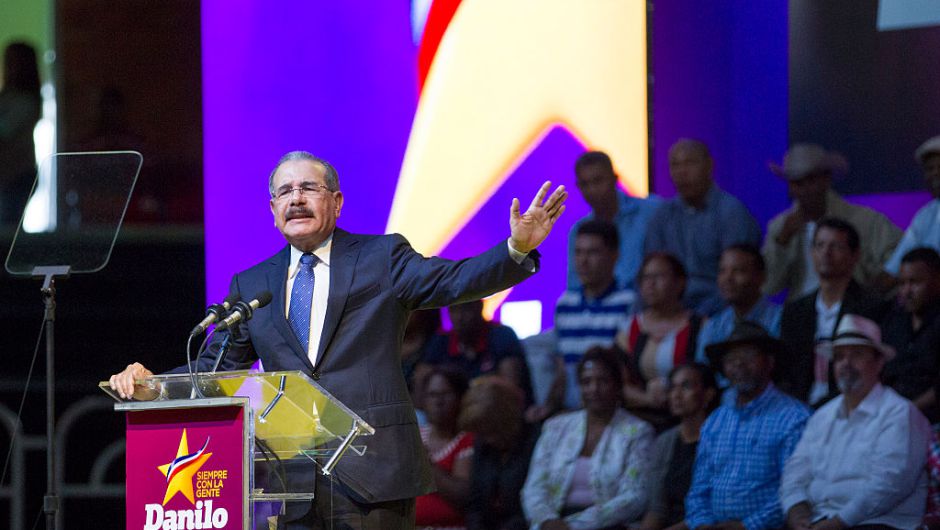 052116 DANILO MEDINA REELECTO