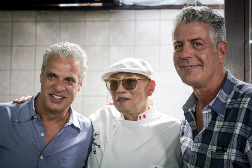 CHEF Javier Wong entre Anthony Bourdain and Eric Ripert