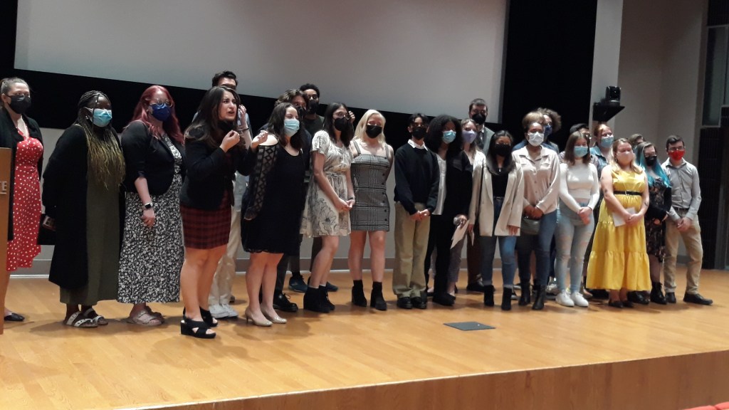 ► UNIVERSIDAD MONTCLAIR BUSCA FORMAR MEJORES PERIODISTAS&nbsp;HISPANOS