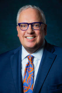 ► PRESIDENTE DEL HUDSON COMMUNITY COLLEGE RECIBE PREMIO COMO MEJOR DIRECTOR EJECUTIVO REGIONAL DEL&nbsp;NORESTE