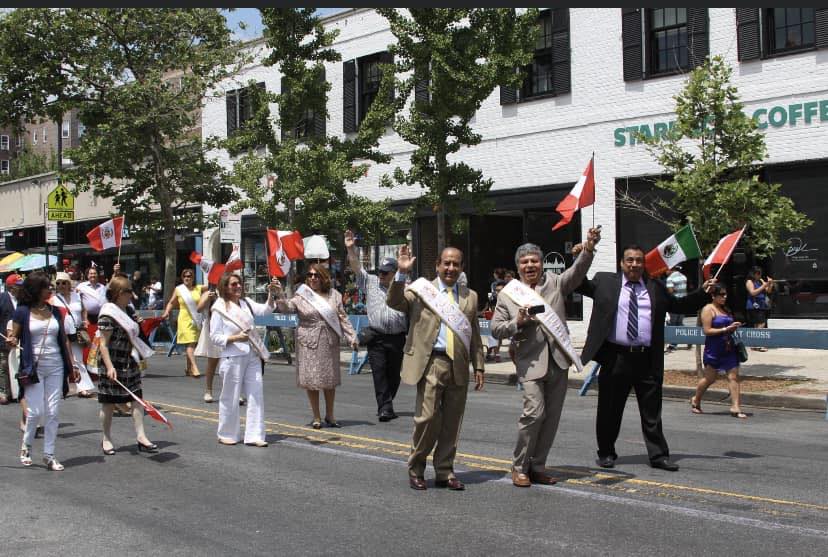 PRIMER DESFILE PERUANO DE NY