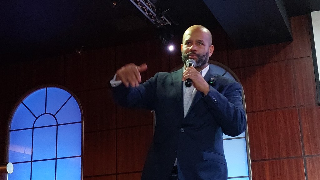 JACKSON: ‘ESTOY AQUÍ PARA PELEAR POR LA COMUNIDAD&nbsp;ENTERA’