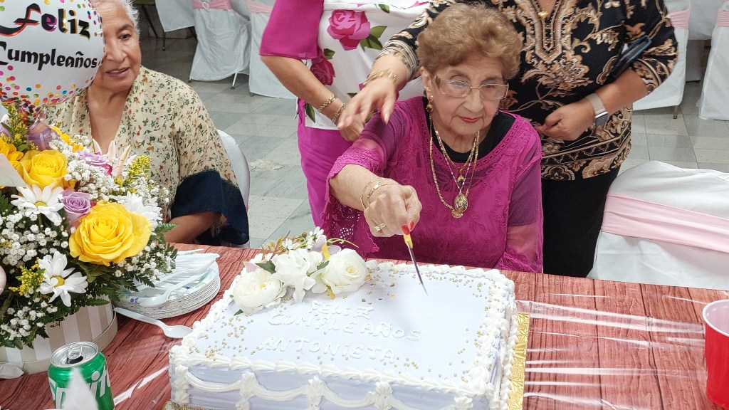 LOS PRIMEROS 92 DE ANTONIETA&nbsp;VERATUDELA