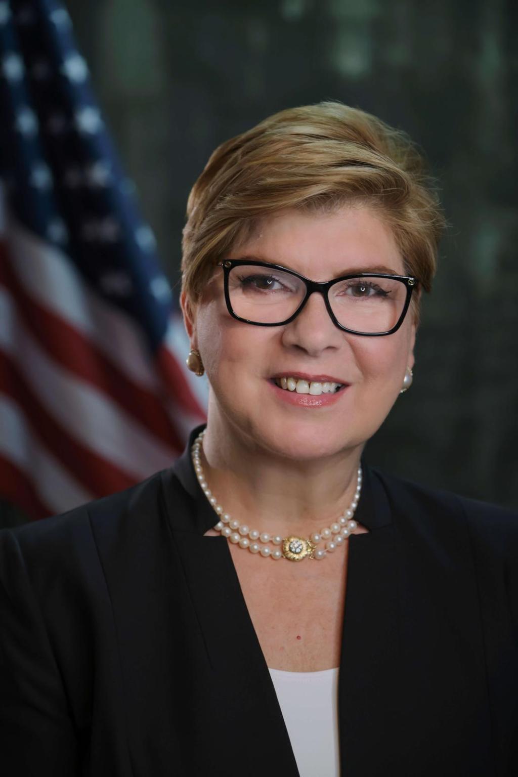 SINDICATOS RESPALDAN A NELLIE POU PARA EL CONGRESO DE LOS&nbsp;EEUU