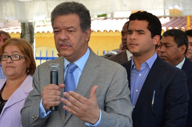 LEONEL FERNANDEZ JUNTO A OMAR