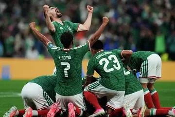MÉXICO AVANZA A OCTAVOS DE FINAL TRAS INTENSO PARTIDO QUE GANÓ 2-0 A&nbsp;ECUADOR